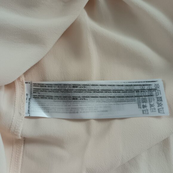 Mango MNG Pink Blouse w/Flower detail Size XS - Picture 11 of 14